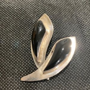 ♠️🌚Vintage sterling silver and onyx earrings